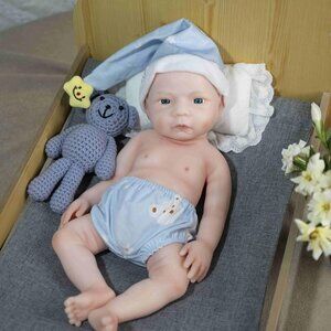 18.5"  Full Silicone Reborn Baby Doll Gifts for Newborn Babies Bald Gril 013
